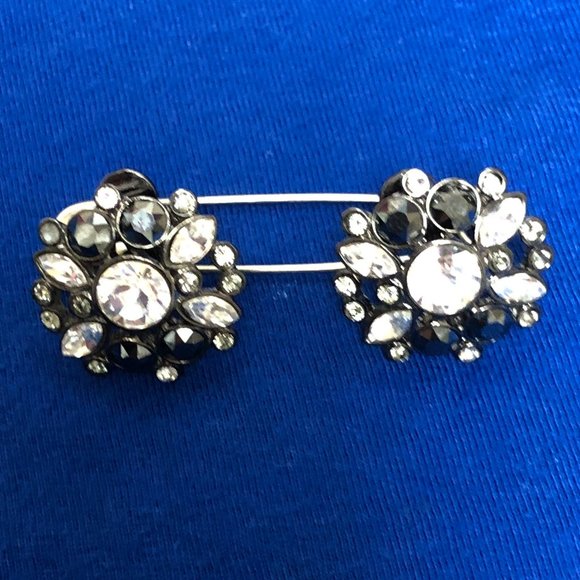 5/$50💥2xHost Pick💥Clip On 3/4" Earrings-Faux Diamonds and Black Sapphires NWOT - Picture 1 of 2